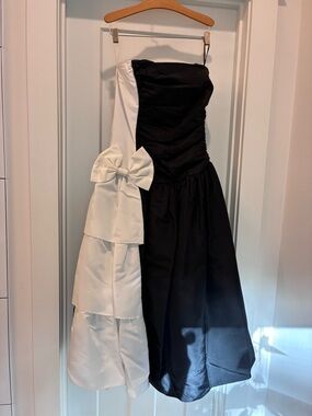 Gunne Sax Strapless Cocktail Dress- Altered size 11/12 to XS bust